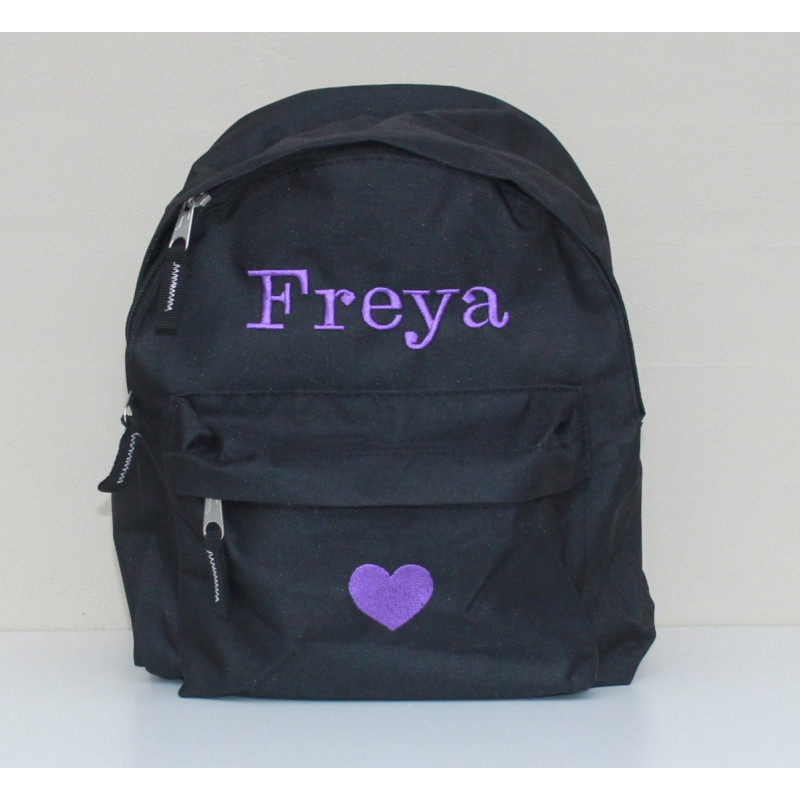 Sort børnetaske med navn – personlig rygsæk til børnehave 2–6 år
